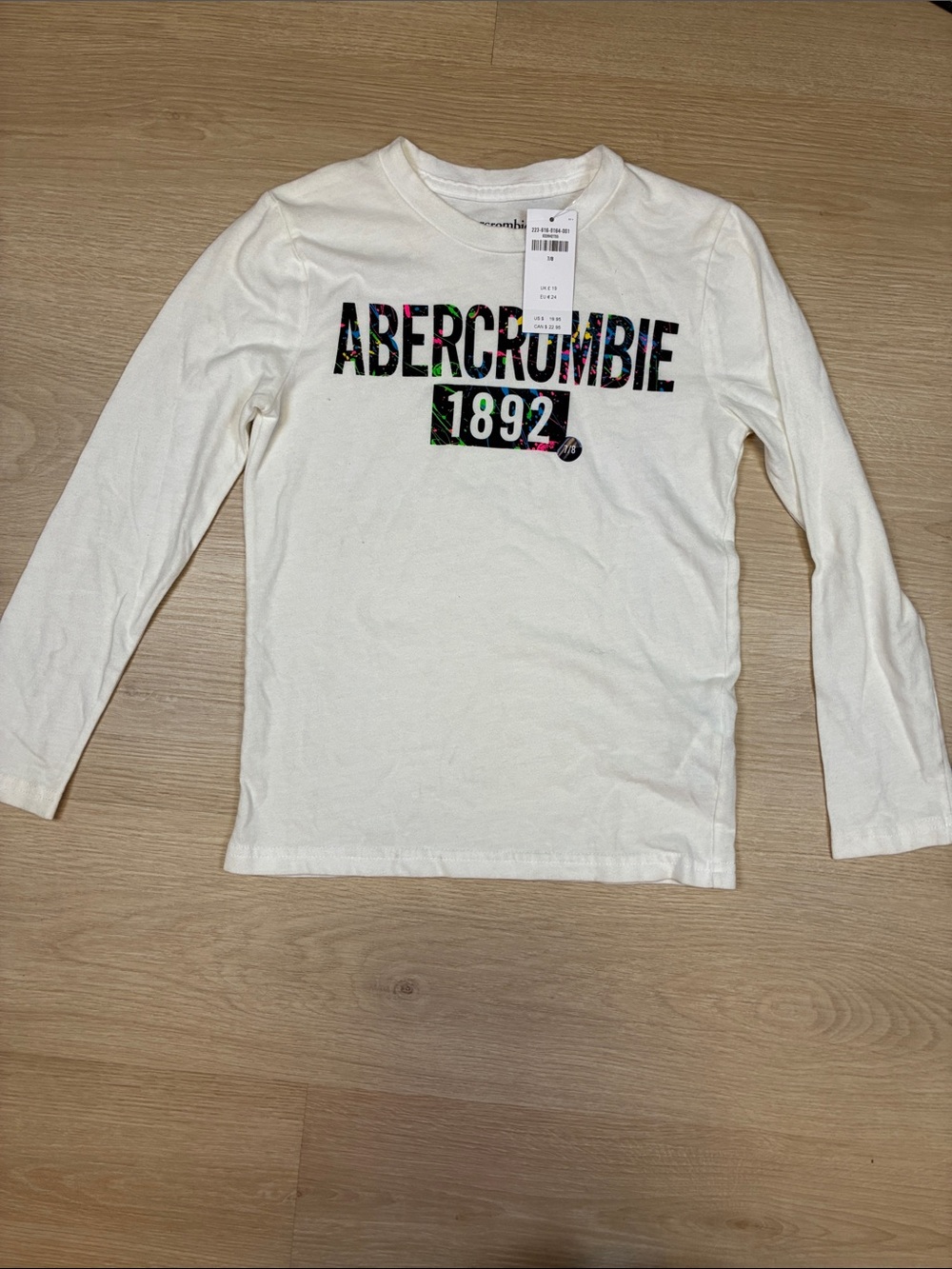 NEW Abercrombie kids 7/8 White Long Sleeve Tee with Multicolor Logo